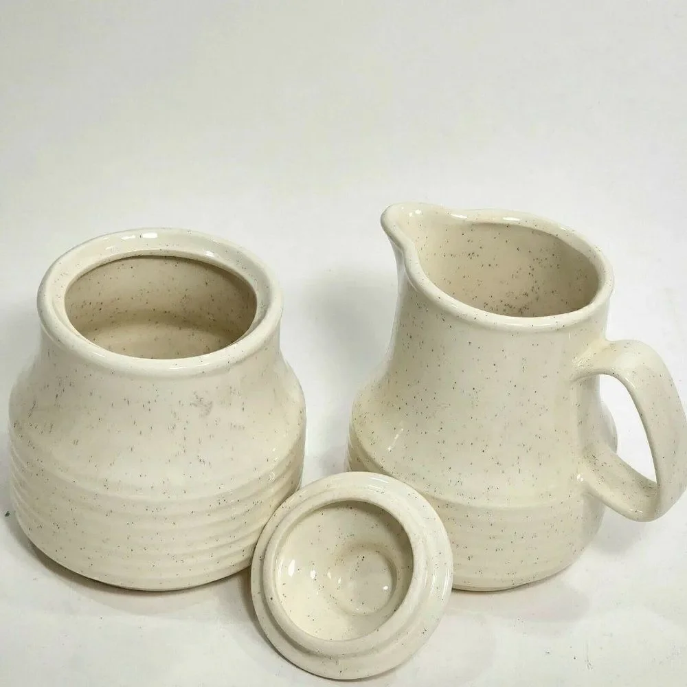 Set of 5 Vtg Speckled Stoneware Creamer, Sugar Bowl & Teacups‎ Raised Rings USA